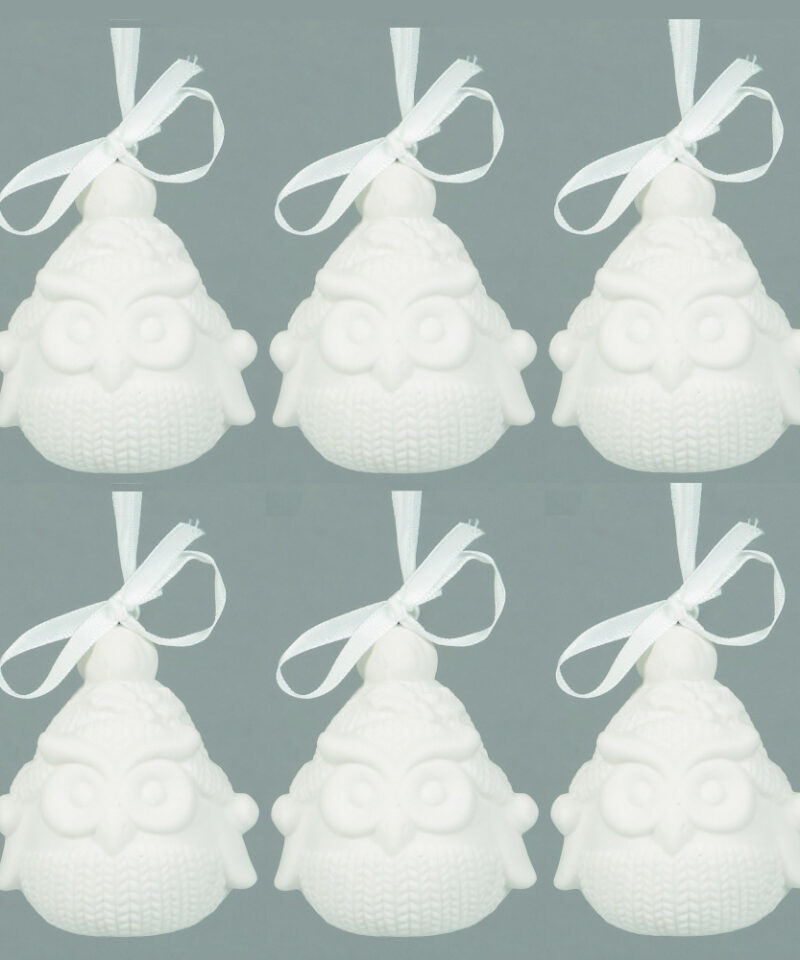 Toyland® Pack of 6 - Ceramic White Owl Tree Ornaments With Detailed Wolly Jumper And Hat - Perfect Christmas Tree Decoration